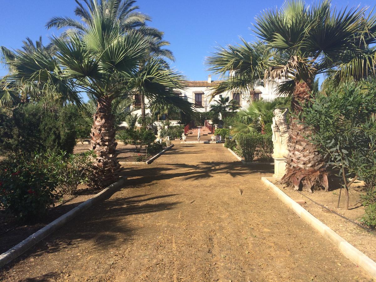 Hacienda Los Jinetes Καρμόνα Εξωτερικό φωτογραφία